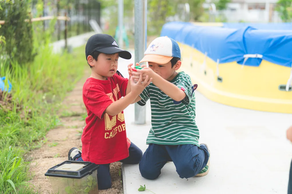 登園・自由活動（コーナーごとによる活動）